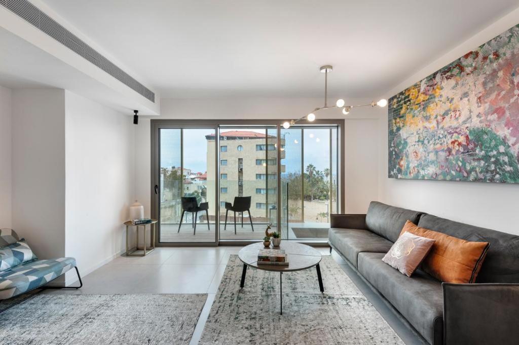 Yefet - By Beach Apartments Tlv Tel Aviv Exterior foto